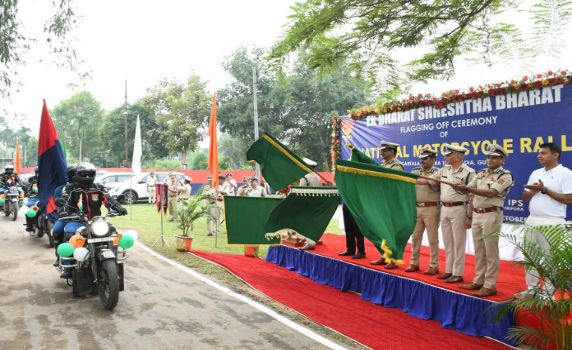 Tripura DGP in-charge G.S. Rao flags-off motorcycle rally to mark Rastriya Ekta Diwas.